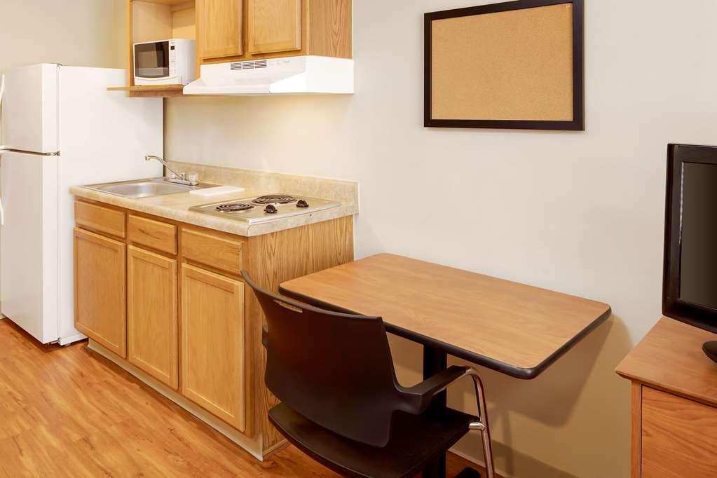 Extended Stay America Select Suites - Wichita - North الغرفة الصورة